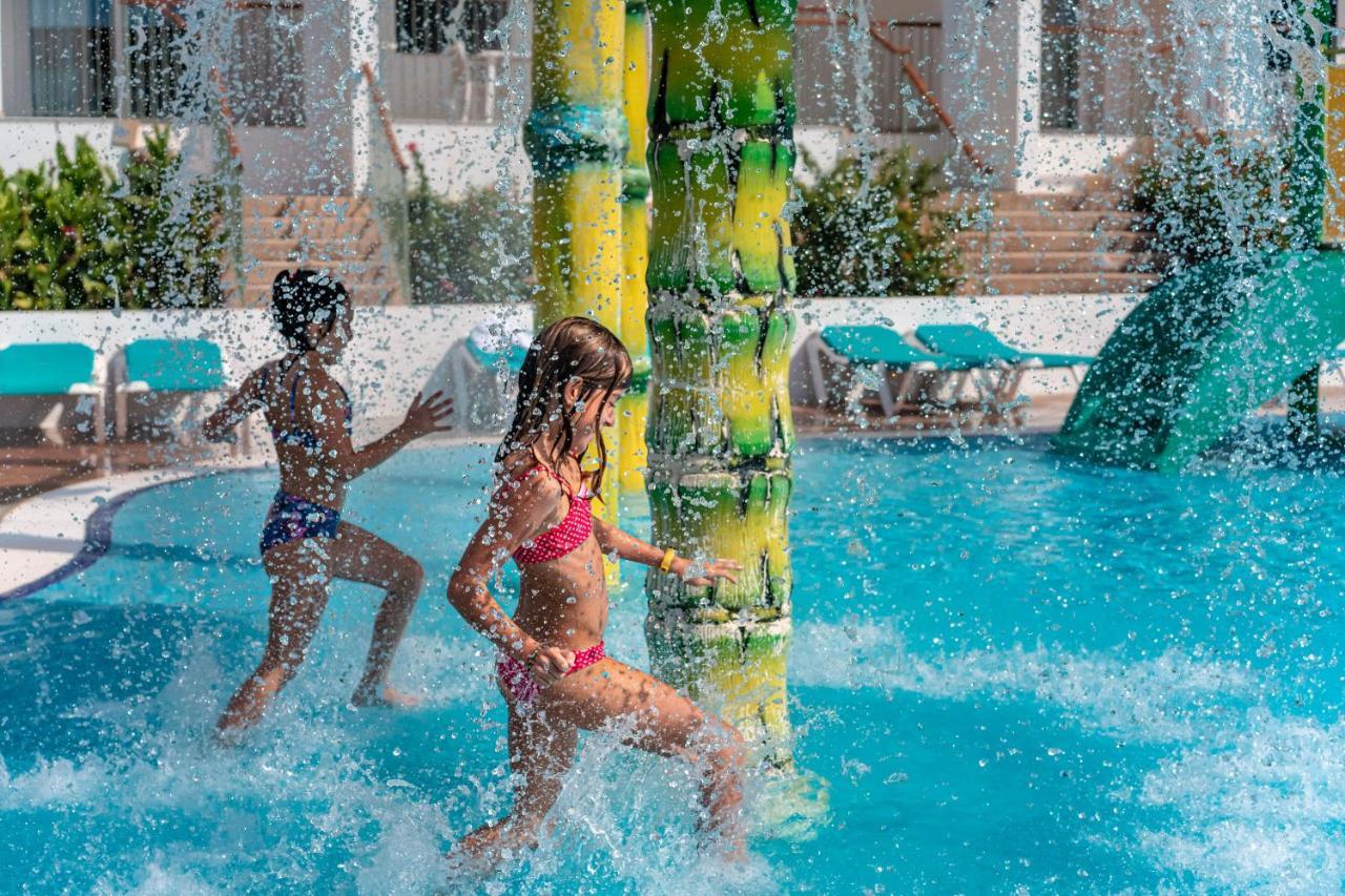 Aparthotel Seth Mestral & Llebeig 3*